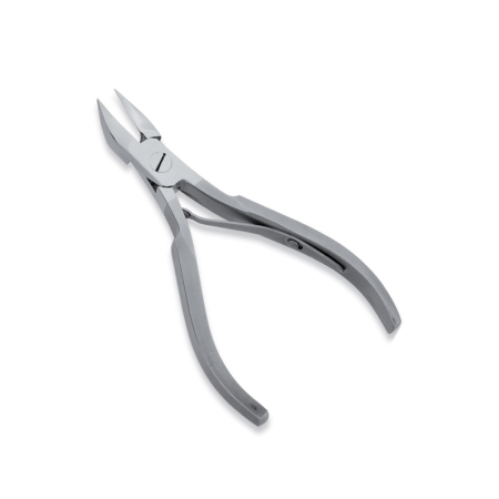 NAIL AND PEDICURE CUTTER